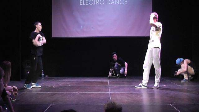 Moscow Electro Beat #3 [ELECTRO DANCE] Dacore vs. Hollywood смотреть онлайн
