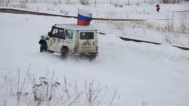 Зимний JeepFest 2015 УАЗ Hunter Зёбрик 2 смотреть онлайн