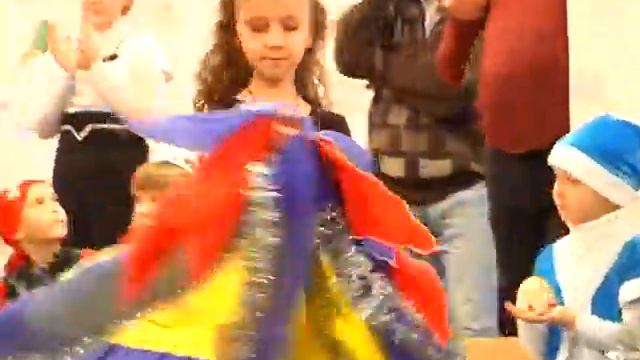 Новогодний утренник в детском саду смотреть онлайн