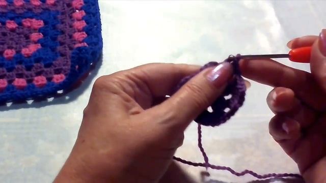 Афганский (бабушкин) квадрат. Капюшон для детской кофточки. Вязание крючком. Часть 4 смотреть онлайн