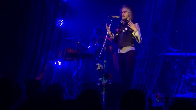 The Flaming Lips Wayne Coyne Talks In Between Songs Barrowlands Glasgow 15/08/2017 смотреть онлайн