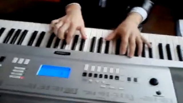 Yamaha DGX 230 by Adi смотреть онлайн