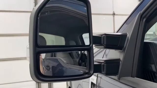 Blue 2020 Ford Super Duty F-250 SRW XLT Review - MacPhee Ford смотреть онлайн