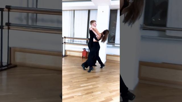 Космический венский вальс #dance #bestdance #dancing #ballroomdance смотреть онлайн