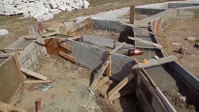 Заливка фундамента под круглый дом из арболита смотреть онлайн