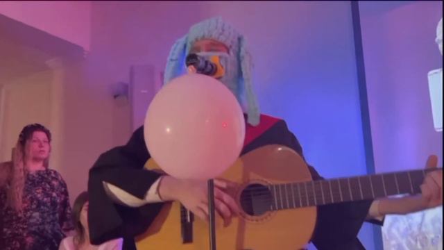 Песня : Красная Помада . исполнители : Илья , Настя. группа Шгш смотреть онлайн