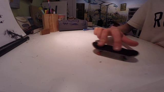 Как делать импосибл на фингерборде // how to impossible on a fingerboard смотреть онлайн