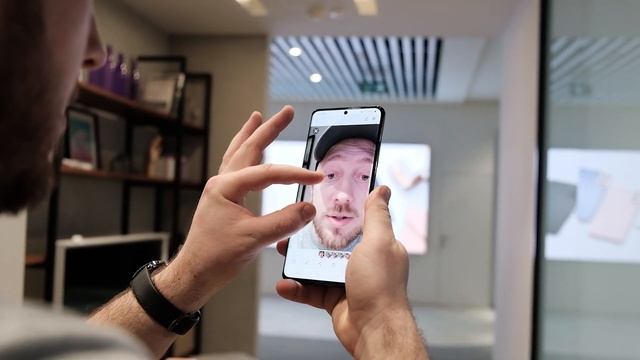 Samsung Galaxy S21 Ultra - ЗУМ КАМЕРА, КОТОРАЯ ПОРАЖАЕТ ВООБРАЖЕНИЕ смотреть онлайн