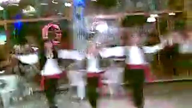Greek dance - Chasapiko dance! смотреть онлайн