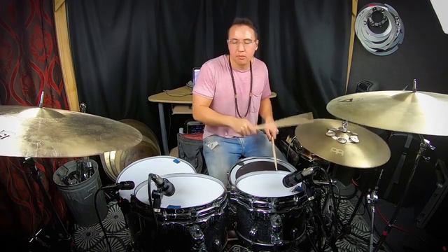 Everybody Wants to Rule the World (Metric Modulation) смотреть онлайн