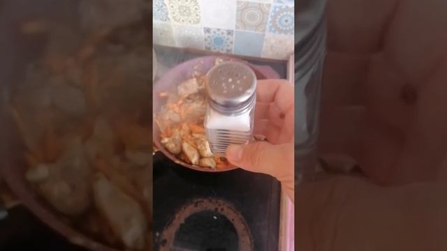 Готовим плов из шелухи лука на сковородке за минуту!!! ?Шефповар в деле!!! смотреть онлайн