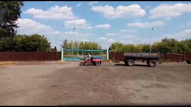 МОТОРОЛЛЕР МУРАВЕЙ С ТРАКТОРНОЙ ТЕЛЕГОЙ. смотреть онлайн