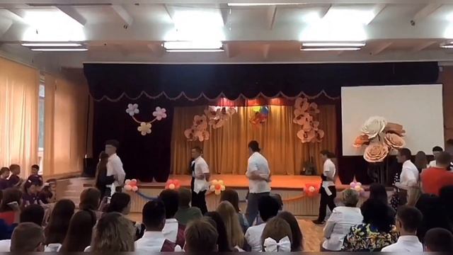 VLOG #7 последние дни в 9 классе «выпускной, последний звонок» смотреть онлайн