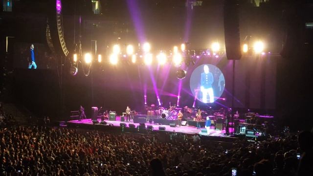 Atif Aslam (Live at Oracle Arena) - Tera hone laga hoon смотреть онлайн