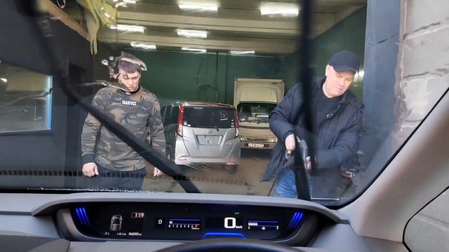 Ч4 Обклейка Фрида, замена масла и расходников. Начало перегона до Анапы, свыше 10 тыс км!!! смотреть онлайн