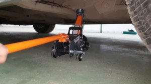 Обзор подкатных домкратов Ombra