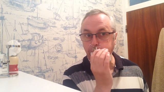 The 1972 Gillette Super Speed safety razor and Burma Shave brush. смотреть онлайн