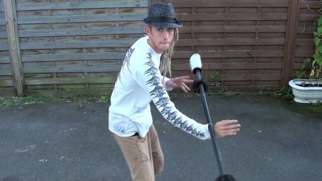 Contact Staff Tutorial - Reverse Fishtails - 1, 2 & 3 beat смотреть онлайн