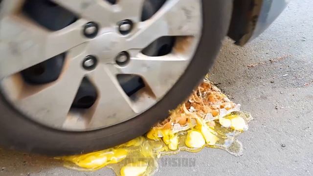 Experiment: Car Vs Toothpaste смотреть онлайн