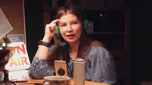 Как создать онлайн-школу рисования // Подкаст "Рисуй отсюда!" смотреть онлайн