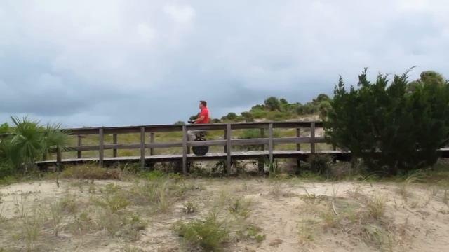 Segway® PT with GlideSaddle in action смотреть онлайн