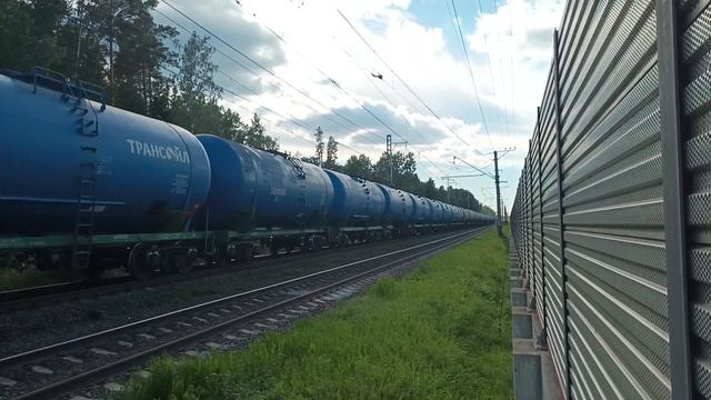 Электровоз 3ЭС4К-044 с наливным поездом,перегон Владимирская - Новолисино смотреть онлайн