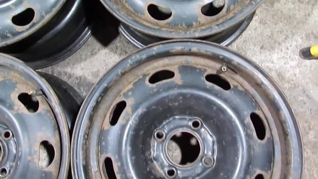 Диск бу Peugeot R15 J6 4x108 штампованный - 0019025FAL1VID