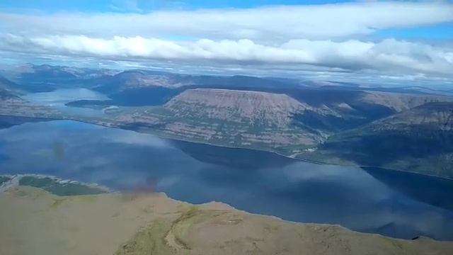 Аэросъемка на плато Путорана смотреть онлайн