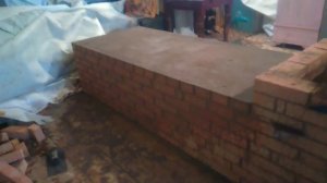 Простая кирпичная печка с лежанкой, кладу впервые и без раскладки