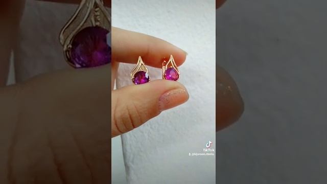 Серьги с цирконием и фианитами смотреть онлайн