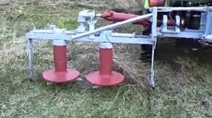 САМОДЕЛЬНАЯ РОТОРНАЯ КОСИЛКА ДЛЯ МИНИТРАКТОРА НЕ БОЛЬШОЙ  ТЕСТ