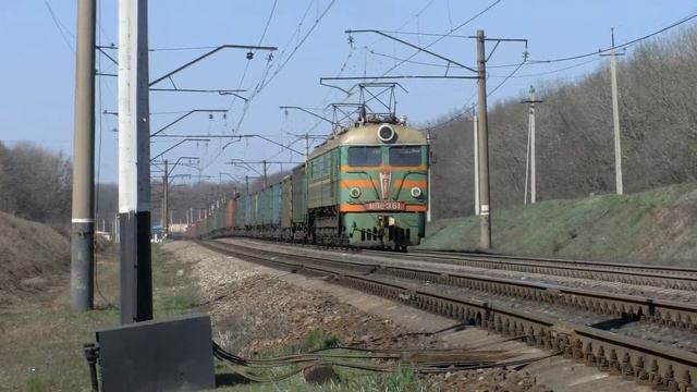 ВЛ8-361 едет толкачом на Синельниково-1 смотреть онлайн