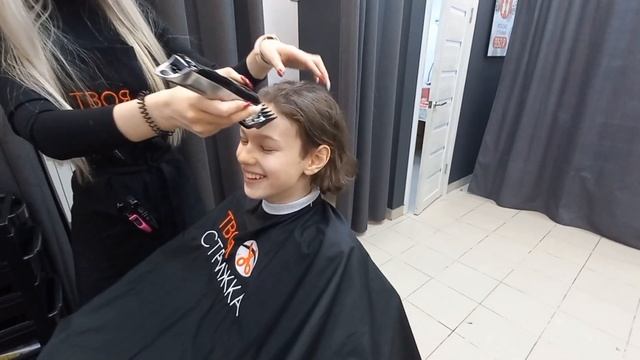 Бреюсь налысо впервые в жизни.. смотреть онлайн