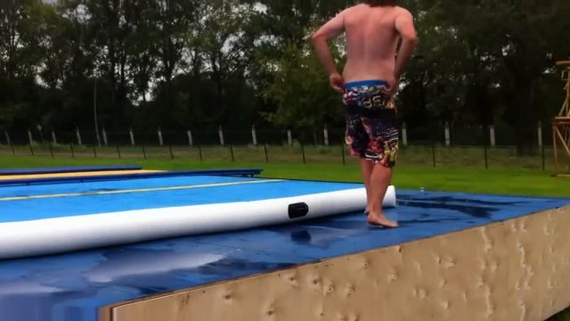 Акробатическая дорожка не по назначению