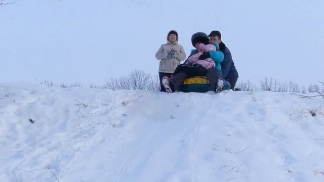 Зимние забавы. Ватрушка. Баня. Здоровый образ жизни. смотреть онлайн
