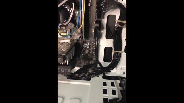 My First Gaming PC Build. Hasil daripada trade cryptocurrency. смотреть онлайн
