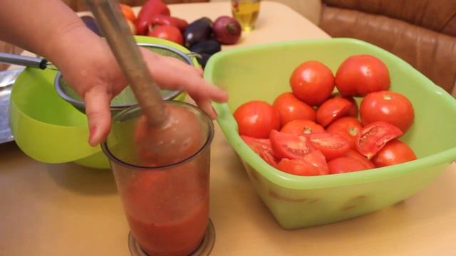 КАК БЫСТРО ПРОТЕРЕТЬ ПОМИДОРЫ НА ПЮРЕ .СУПЕР СПОСОБ. смотреть онлайн