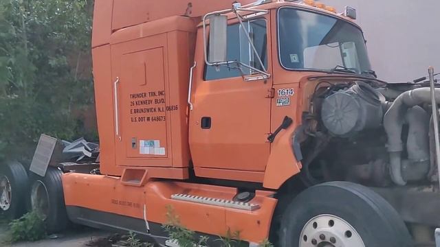 Tractor Trailer 1993 Ford LTL 9000 Aero Max смотреть онлайн