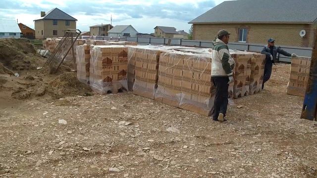 #13 Привезли кирпич, блоки и бетон на крыльцо смотреть онлайн