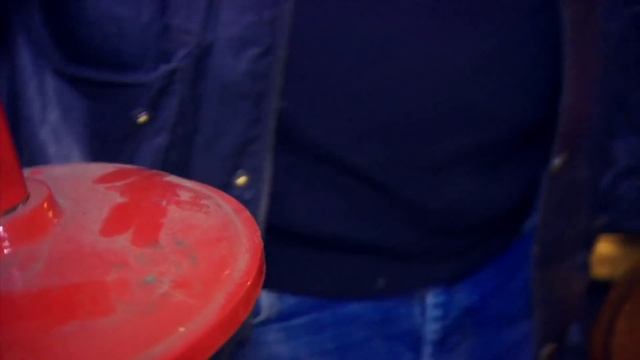 Haggling For & Reviving A Tatty Haberdashery Cabinet | Salvage Hunters смотреть онлайн