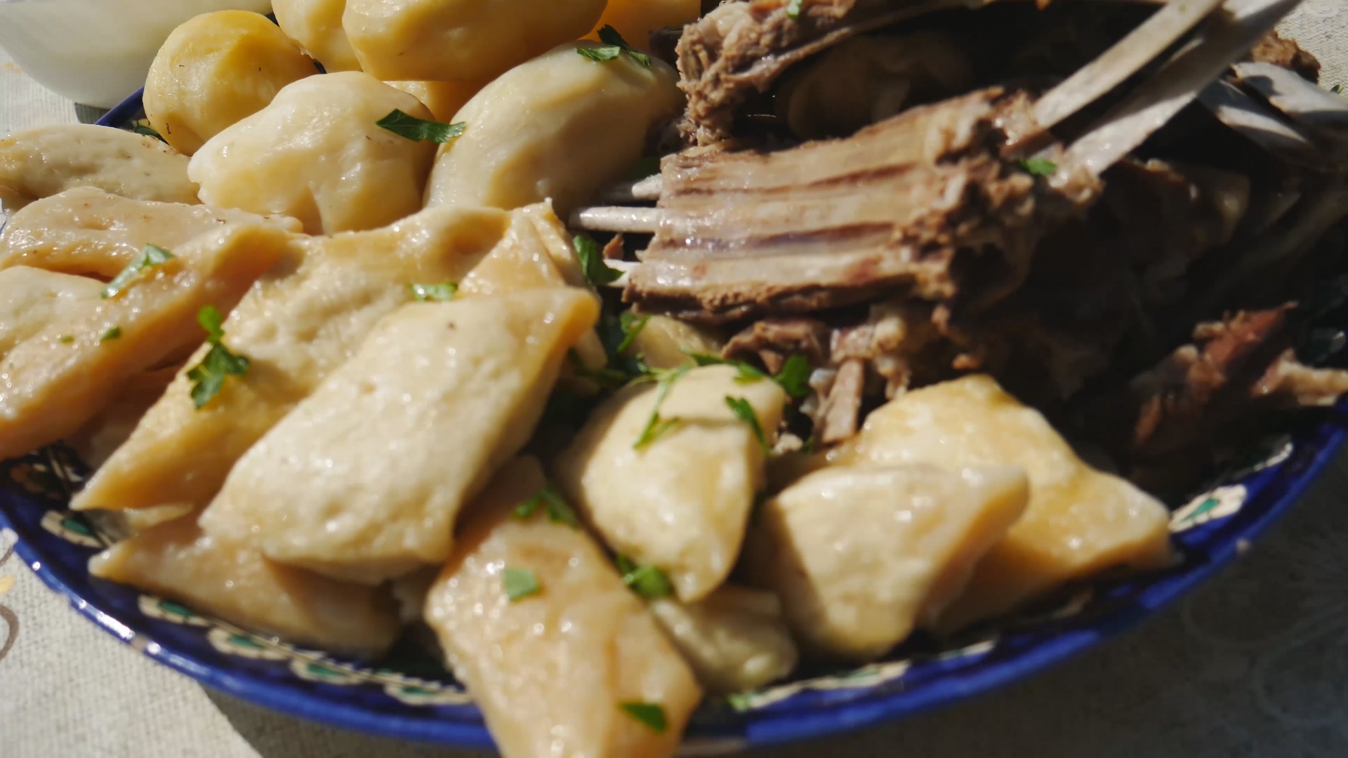 СЕНЯ В ДЕЛЕ