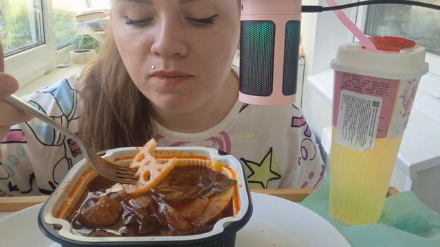 Мукбанг Саморазогревающаяся мегаострая лапша /Впервые пробую, обзор 🥵🥵🥵 #мукбанг #фудблогер смотреть онлайн