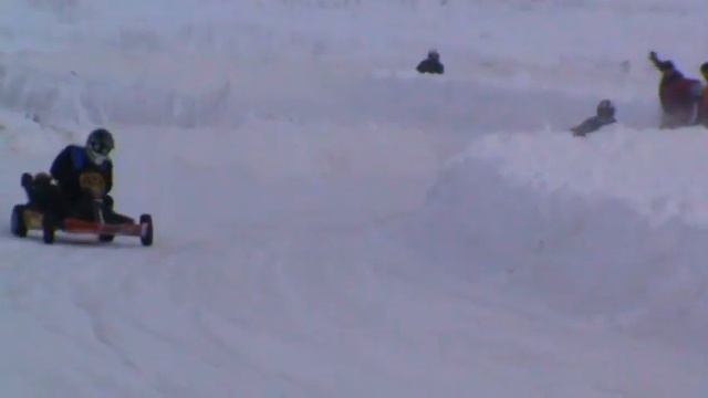 Зимний картинг 07.02.2016.Класс ЧЗ , 2 заезд . Азнакаево . Татарстан. смотреть онлайн