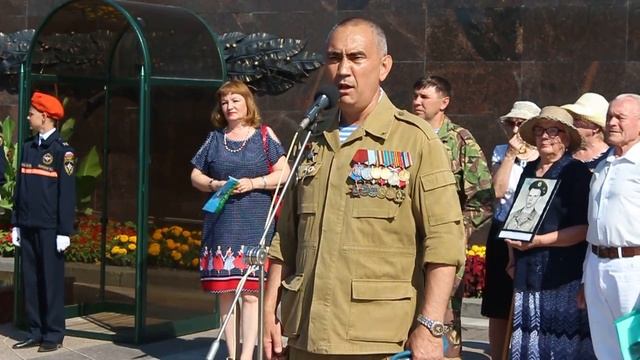 Праздник ВДВ в Ульяновске. Поздравляет Николай Лазарев.345 ОПДП. смотреть онлайн