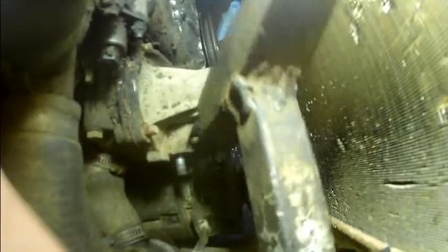 Замена помпы 21213 Белая Нива / Lada Niva Water pump смотреть онлайн