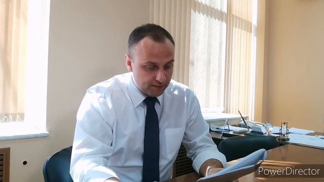 На актуальные вопросы отвечает заместитель главы администрации Новочеркасска Константин Хмельницкий смотреть онлайн