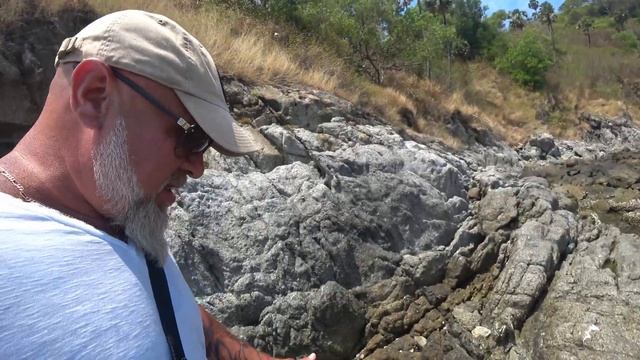 Пхукет. Мыс Промтеп и безлимитный буфет на Пат￼онге смотреть онлайн