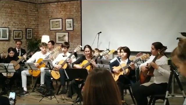 М. Леонтович «Щедрик» исп. орк. «Русские гитары» смотреть онлайн