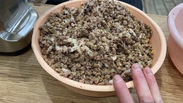 Справилась с мясом 😉Фарш готов👍Дел хватает/времени нет😁😉 смотреть онлайн
