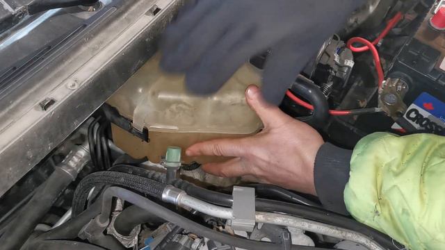 Pontiac G6 coolant reservoir installation смотреть онлайн
